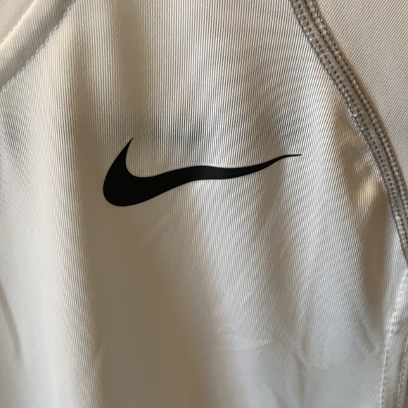 Nike Pro Dri-Fit Sleeveless Shirt - Picture 3 of 4